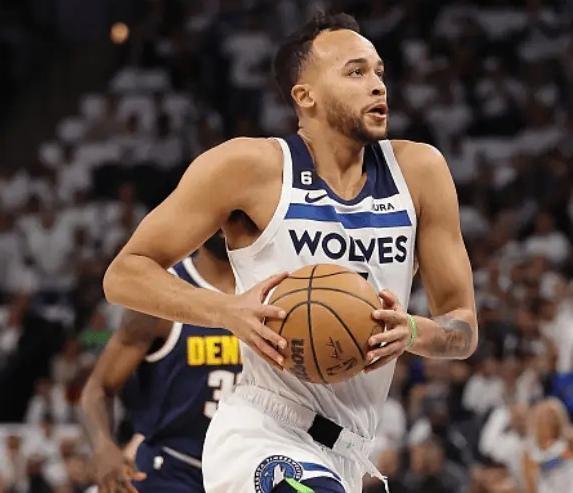  爱德华兹34分森林狼克掘金  