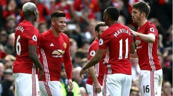 莱比锡红牛防线失误遭柏林联合逆转  