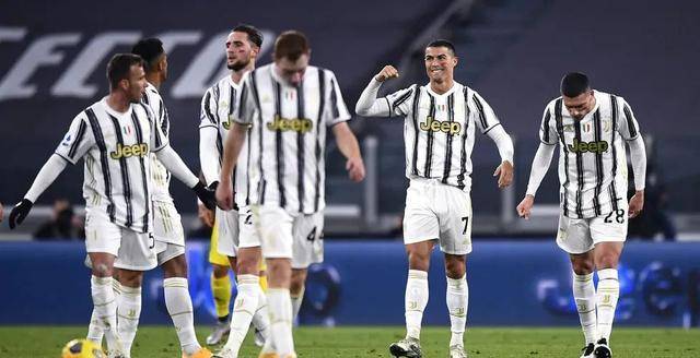  多特青训小将破门打破队史最年轻纪录  