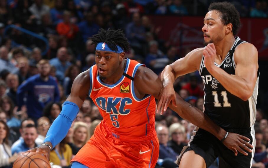  雷霆亚历山大35+8击溃公牛防线  