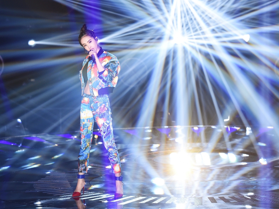  佛罗伦萨租借妖星爆发，首秀梅开二度  