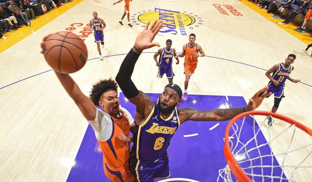  里昂青训体系再结硕果小将替补登场锁定胜局